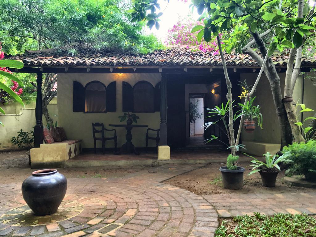 Secret Garden Villa - Унаватуна Экстерьер фото