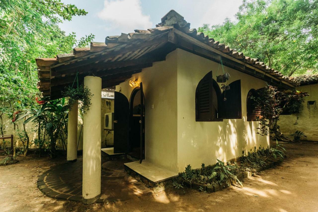 Secret Garden Villa - Унаватуна Экстерьер фото